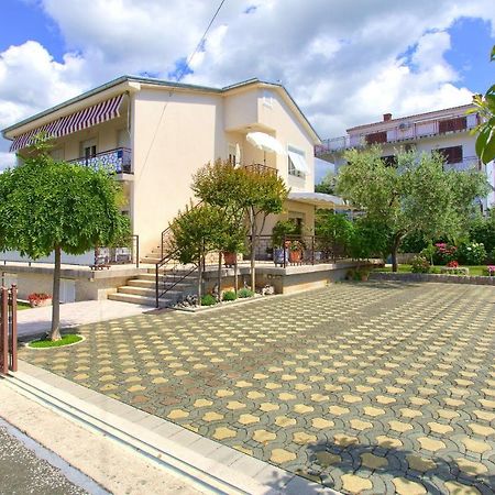 Apartments Jele Malinska Εξωτερικό φωτογραφία